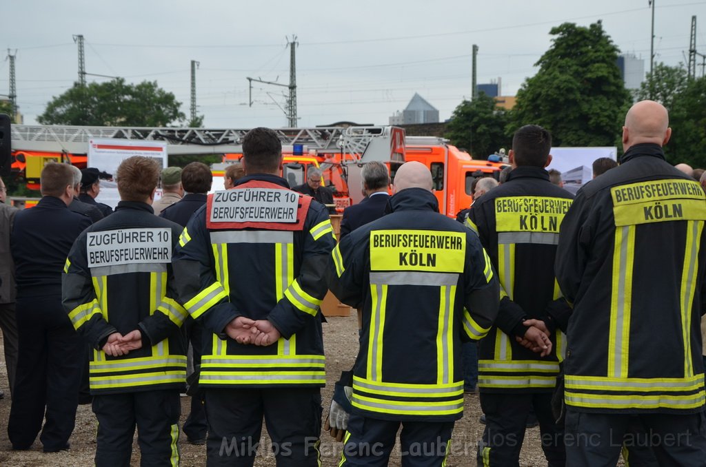 Erster Spatenstich Neues Feuerwehrzentrum Koeln Kalk Gummersbacherstr P101.JPG - Miklos Laubert